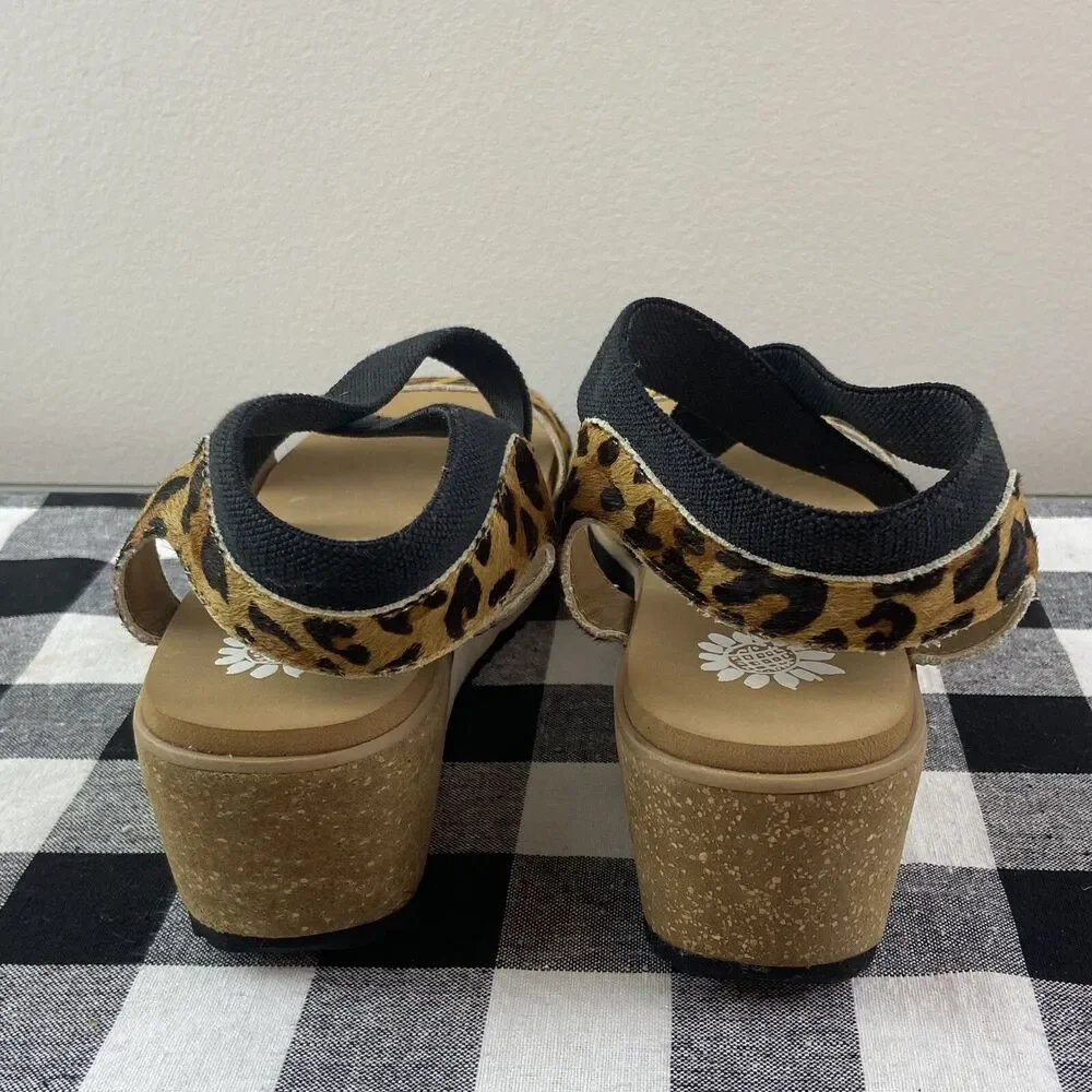 Yellow Box Women’s Janalee Criss Cross Animal Print  Wedge Sandal Size 8 - Picture 3 of 5